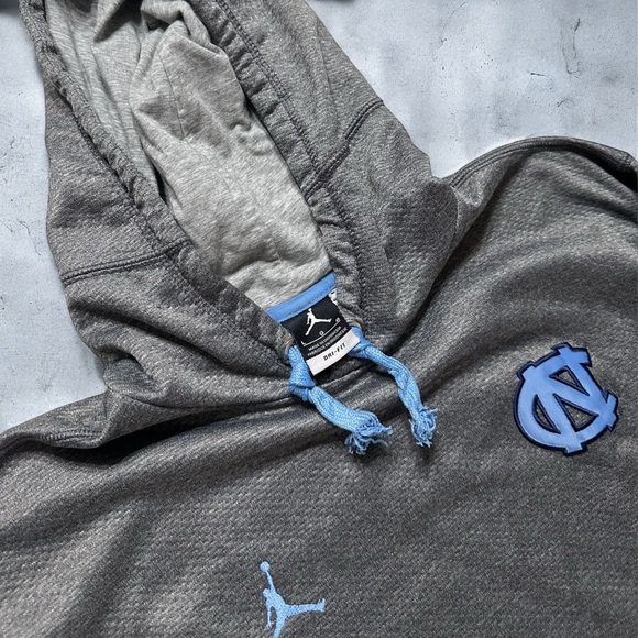 Vintage Jordan UNC Tar Heels Hoodie Men’s Size Large - Picture 2 of 6